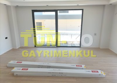 Silivri Selimpaşa'da Satılık Müstakil Havuzlu Sıfır Villa