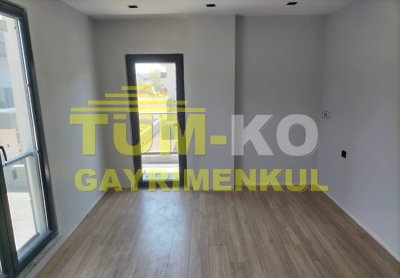 Silivri Selimpaşa'da Satılık Müstakil Havuzlu Sıfır Villa