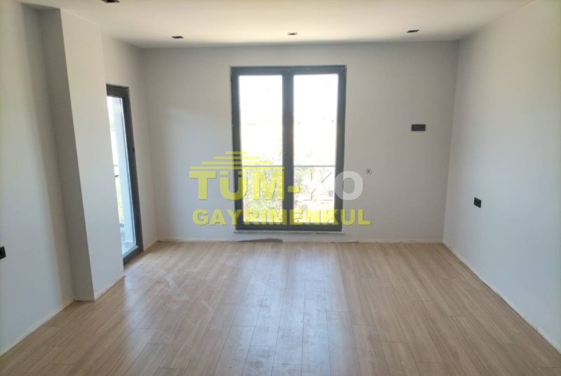 Silivri Selimpaşa'da Satılık Müstakil Havuzlu Sıfır Villa