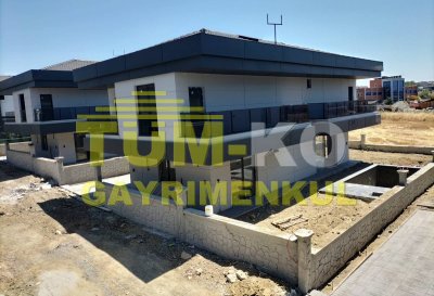 Silivri Selimpaşa'da Satılık Müstakil Havuzlu Sıfır Villa