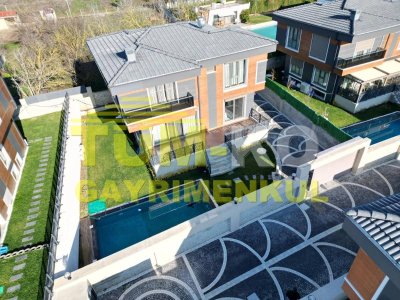 Kavaklı'da Site İçi Müstakil Havuzlu Villa