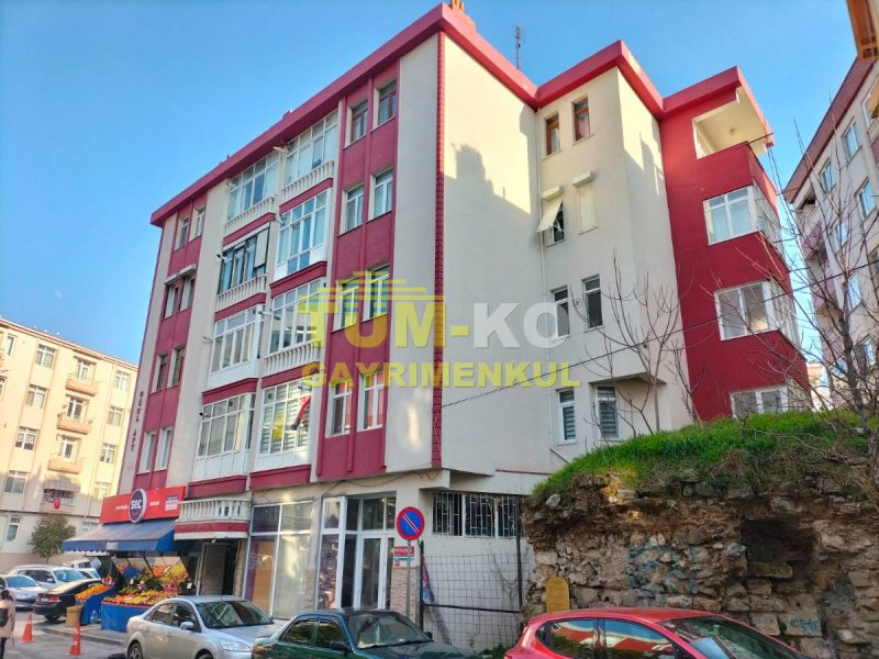 Silivri Çarşı Merkezine Yakın Satılık 2+1 Daire