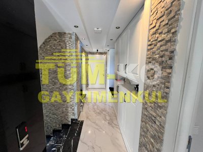Silivri Kavaklı'da Satılık Havuzlu Lüks Villa