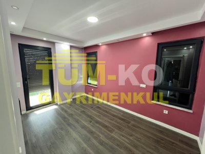 Silivri Kavaklı'da Satılık Havuzlu Lüks Villa