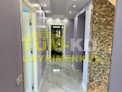Silivri Kavaklı'da Satılık Havuzlu Lüks Villa