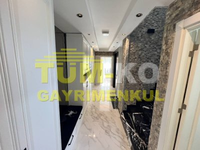 Silivri Kavaklı'da Satılık Havuzlu Lüks Villa