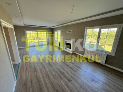 Silivri'da Kavaklı Modern Tasarım Ahşap Villa