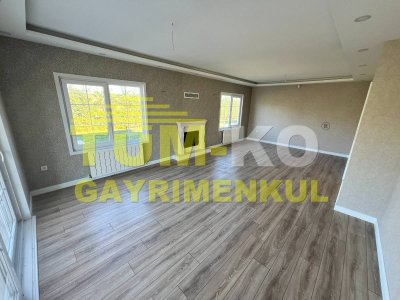 Silivri'da Kavaklı Modern Tasarım Ahşap Villa