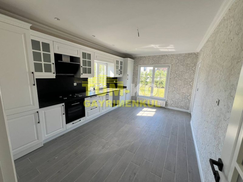 Silivri'da Kavaklı Modern Tasarım Ahşap Villa