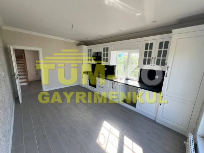 Silivri'da Kavaklı Modern Tasarım Ahşap Villa