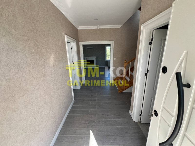 Silivri'da Kavaklı Modern Tasarım Ahşap Villa