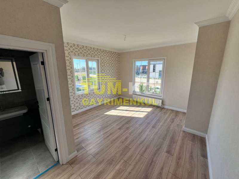 Silivri'da Kavaklı Modern Tasarım Ahşap Villa