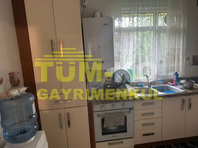 Silivri Kavaklı merkezde 1000m2 arsa içerisinde müstakil villa