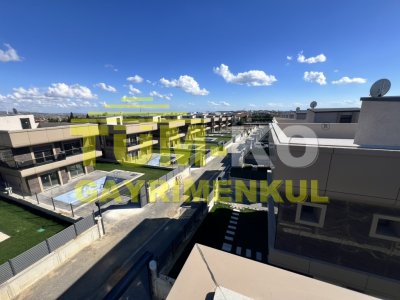 Silivri Kavaklı Aliya Konaklarında KİRALIK villa