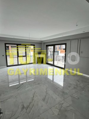 Silivri Kavaklı'da Kiralık Havuzlu villa