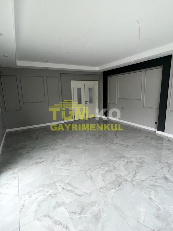 Silivri Kavaklı'da Kiralık Havuzlu villa