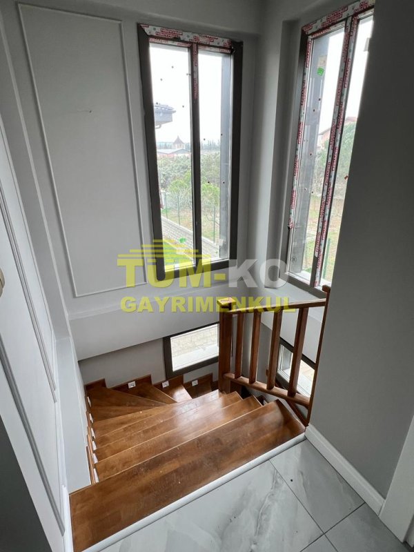 Silivri Kavaklı'da Kiralık Havuzlu villa