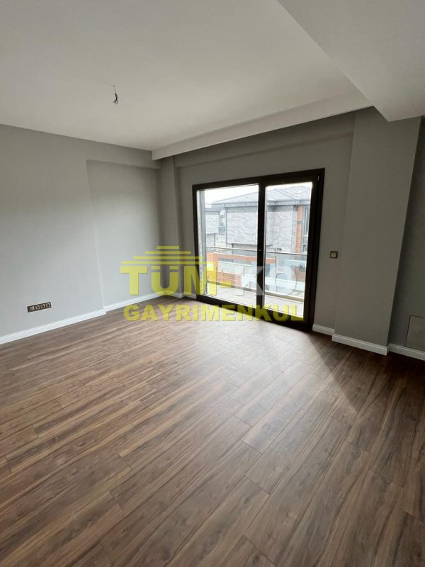Silivri Kavaklı'da Kiralık Havuzlu villa
