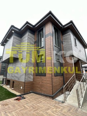Silivri Kavaklı'da Kiralık Havuzlu villa