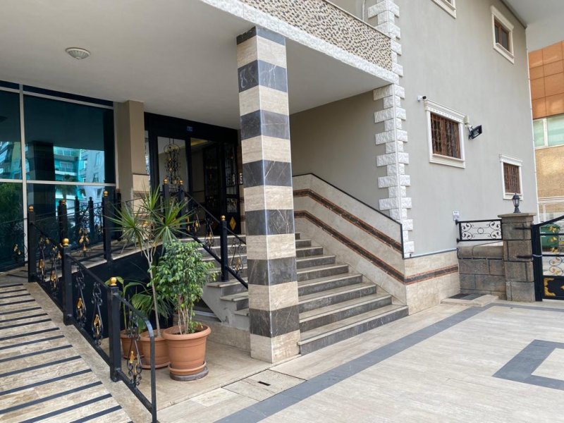  Atlas 2. Satılık geniş daire. 2+1/137m2