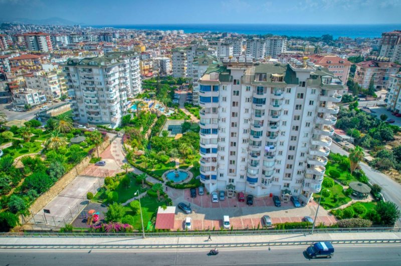 Türkiye Vatandaşlığı için uygun taşınmaz. 6+2/310m2