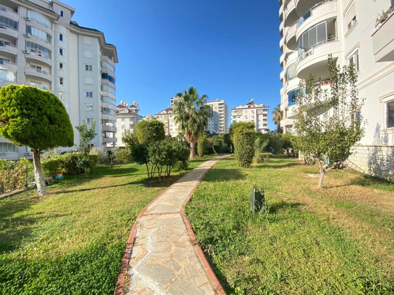 Türkiye Vatandaşlığı için uygun taşınmaz. 6+2/310m2