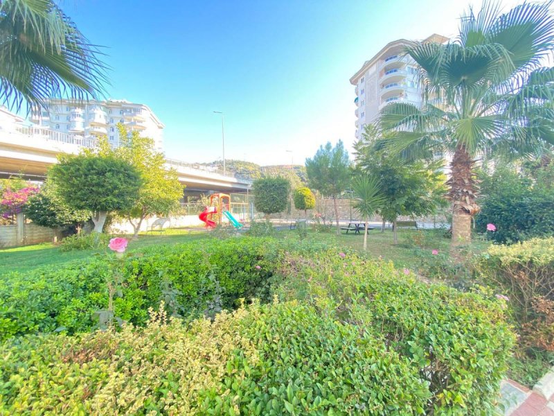 Türkiye Vatandaşlığı için uygun taşınmaz. 6+2/310m2