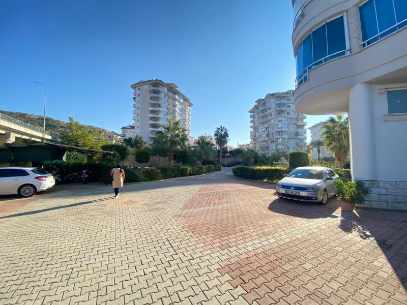 Türkiye Vatandaşlığı için uygun taşınmaz. 6+2/310m2