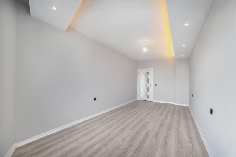 Türkiye Vatandaşlığı için uygun taşınmaz. 6+2/310m2
