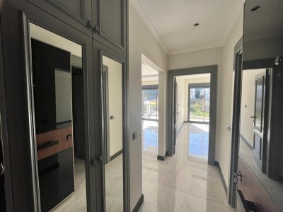 http://www.turkish-investor.com/tr/monarch-premium-satilik-daire-1-163m2-26859e