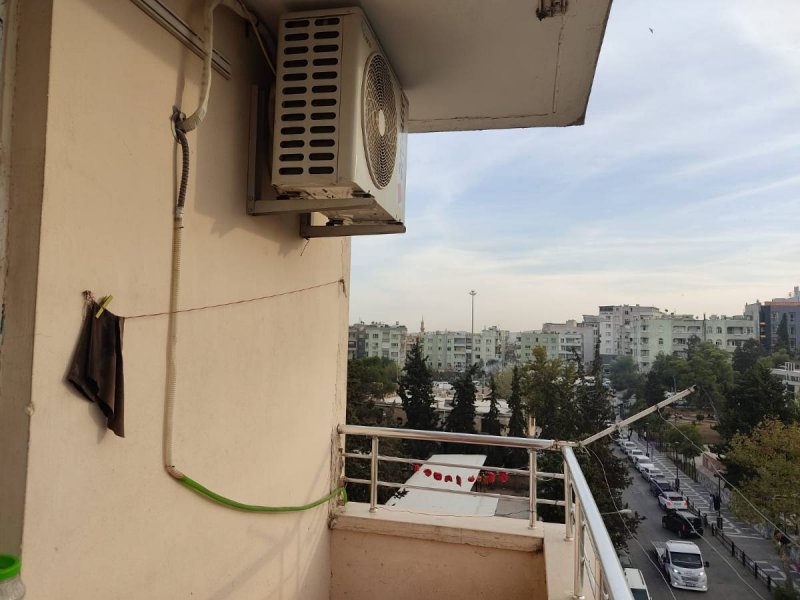 BAHÇELİEVLER CENGİZ TOPEL CAD.SATILIK 3+1DAİRE