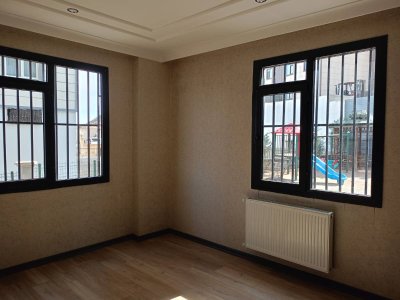 KARAKÖPRÜ DOĞUKENTTE 2+1 GİRİŞ KAT SATILIK DAİRE