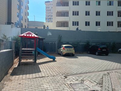 KARAKÖPRÜ DOĞUKENTTE 2+1 GİRİŞ KAT SATILIK DAİRE