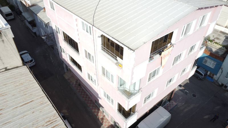 7D GAYRİMENKULDEN SATILIK HÜDAVENDİGAR DA  3 CEPHELİ  KÖŞEBAŞI 5 KATLI MÜSTAKİL  EV