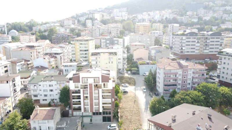 7D GAYRİMENKULDEN SATILIK HÜDAVENDİGAR DA  3 CEPHELİ  KÖŞEBAŞI 5 KATLI MÜSTAKİL  EV