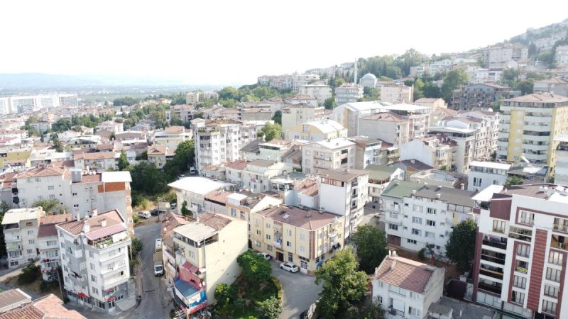 7D GAYRİMENKULDEN SATILIK HÜDAVENDİGAR DA  3 CEPHELİ  KÖŞEBAŞI 5 KATLI MÜSTAKİL  EV