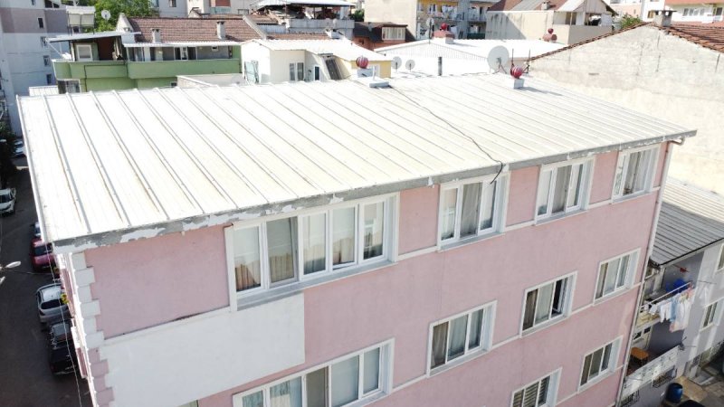 7D GAYRİMENKULDEN SATILIK 3 CEPHELİ KÖŞE BAŞI 5 KATLI BİNA 