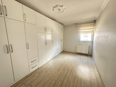 TAHSİN YAZICI MAH 135 M2 ÇİFT CEPHE DOĞALGAZLI KİRALIK DAİRE