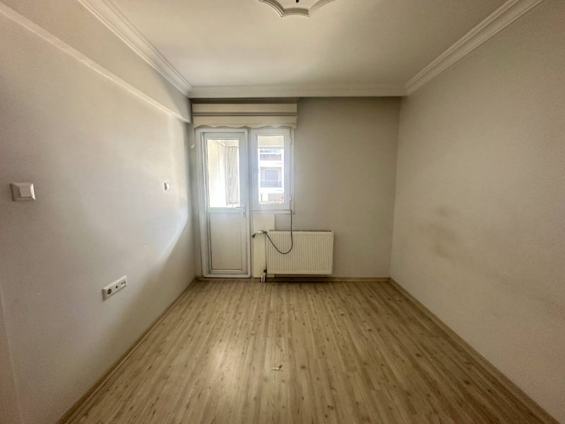 TAHSİN YAZICI MAH 135 M2 ÇİFT CEPHE DOĞALGAZLI KİRALIK DAİRE