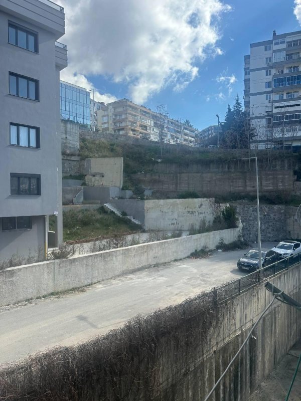 TAHSİN YAZICI MAH 135 M2 ÇİFT CEPHE DOĞALGAZLI KİRALIK DAİRE