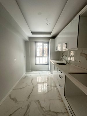 KARABAĞLAR YUNUS EMRE MAH 2+1 KİRALIK SIFIR DAİRE 