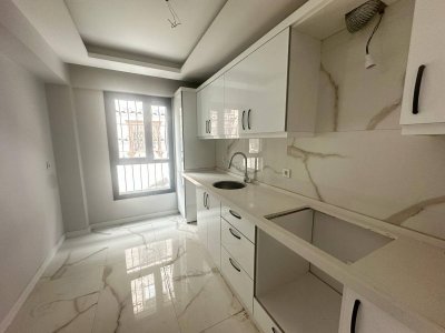 KARABAĞLAR YUNUS EMRE MAH 2+1 KİRALIK SIFIR DAİRE 