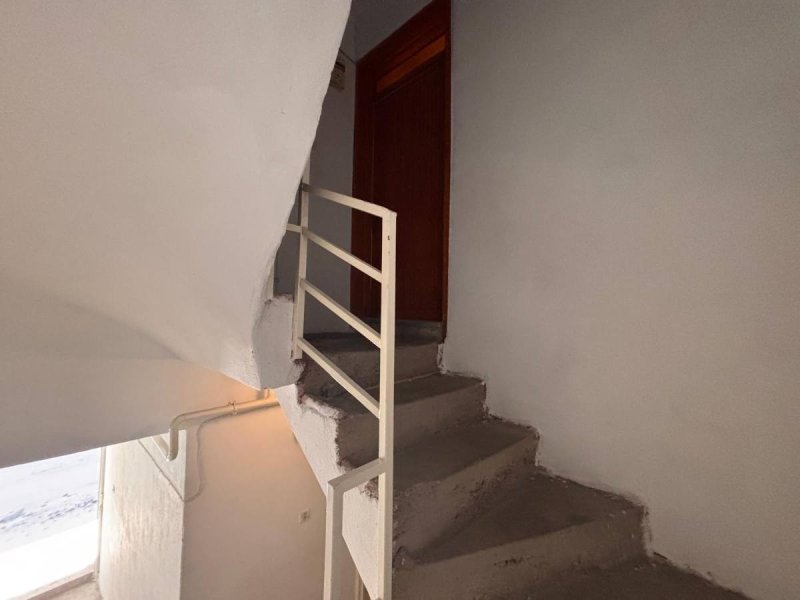 UĞUR MUMCU MAH 2+1 BAHÇELİ KİRALIK DAİRE 