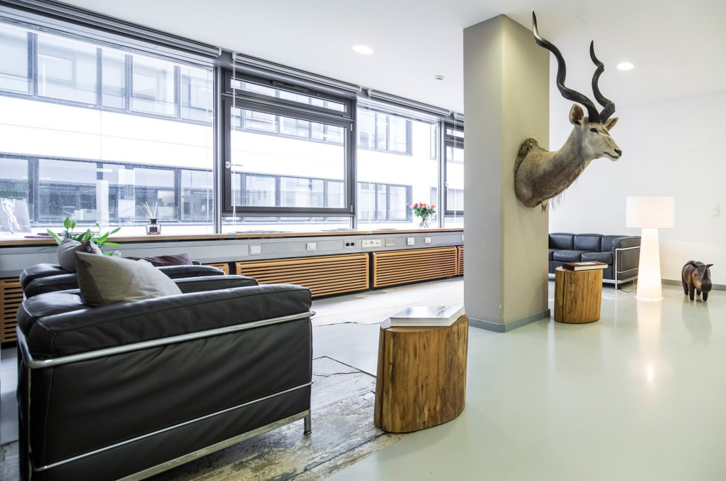 dr angela dergham wartezimmer 2