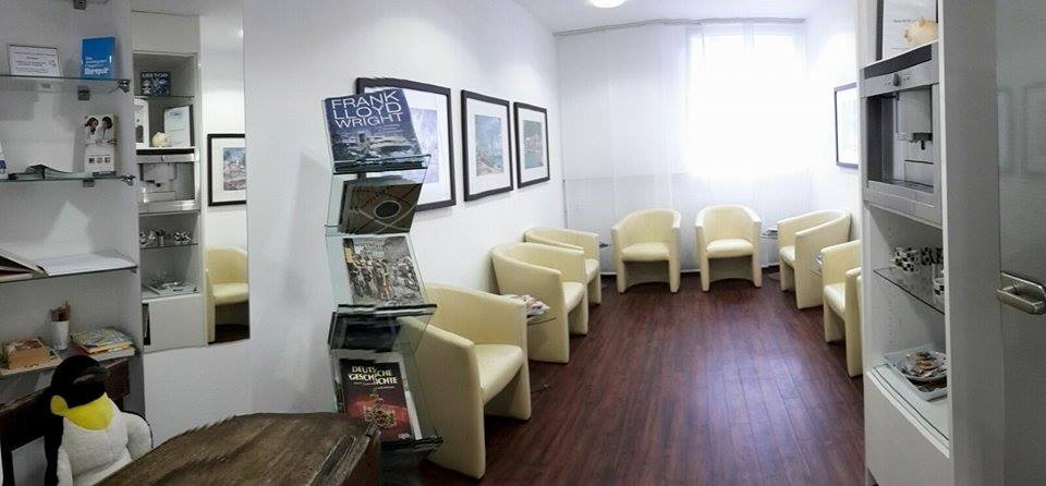 Wartezimmer Dr. Mrochen