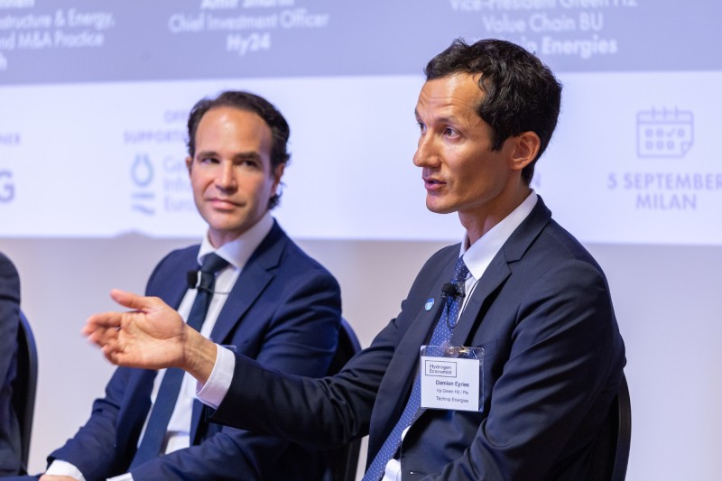 Conference photo by Splento photographer Tania