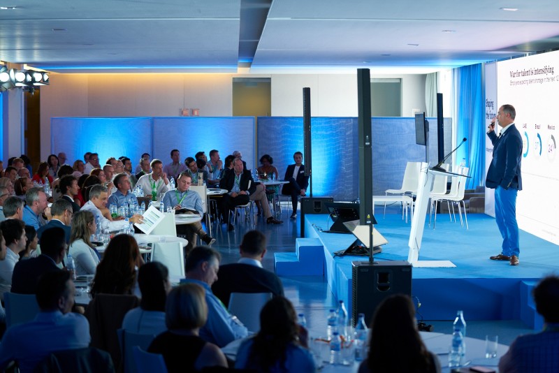 Conference photo by Splento photographer Neil