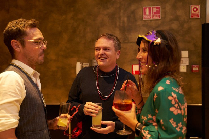 Party photo by Splento photographer Neil