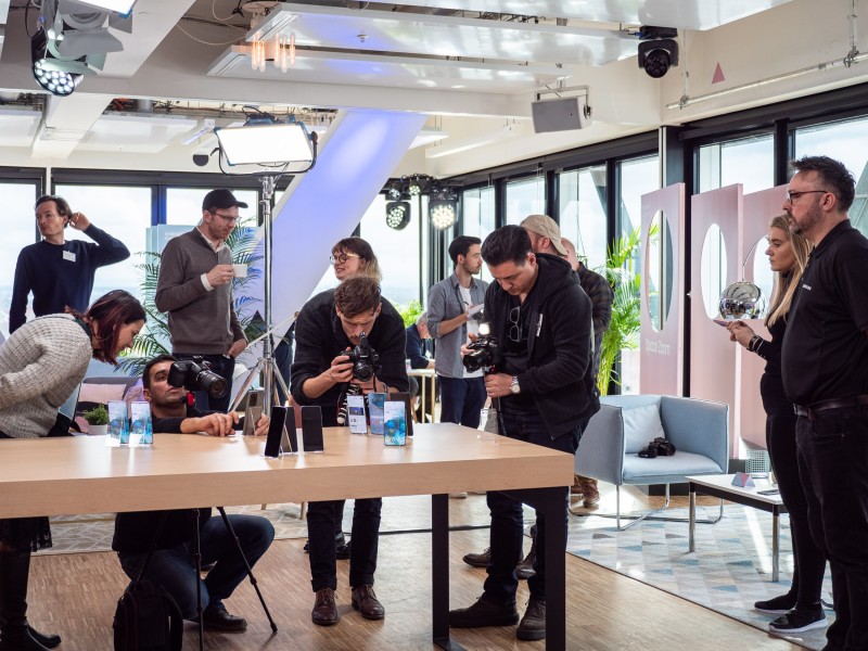 Launch Party photo by Splento photographer Linus