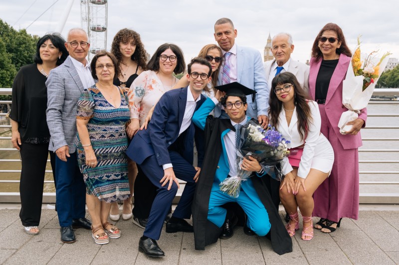 Graduation photo by Splento photographer Julia